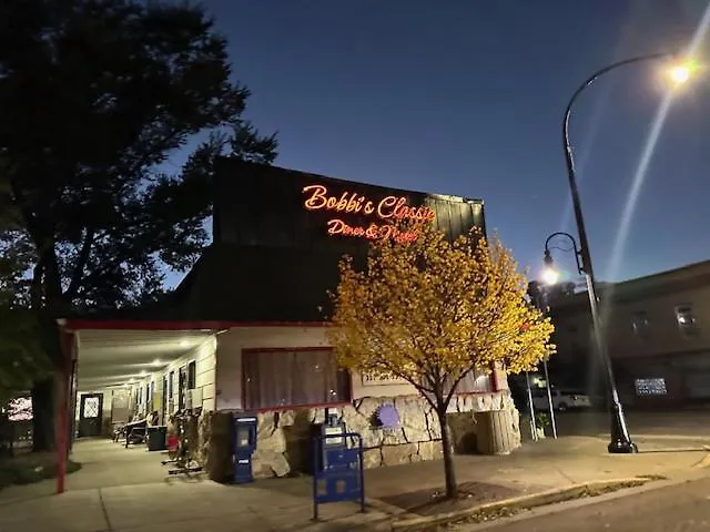 Motel Bobbi's Classic
